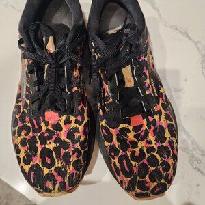 Womens Brooks Launch 9